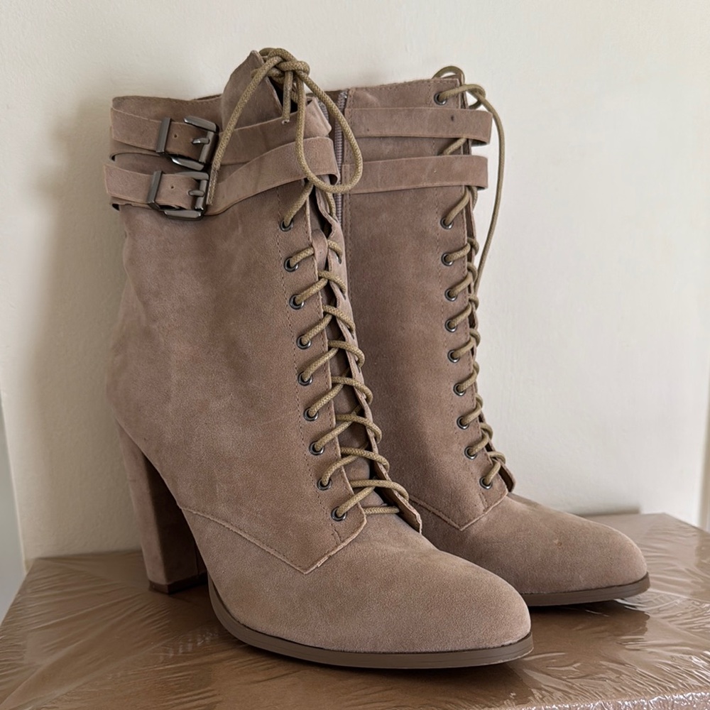 Stylish Tan Lace-Up Ankle Boots